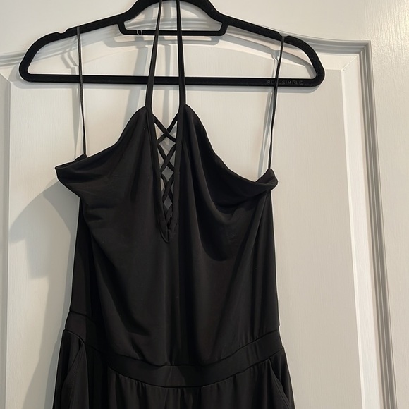GUESS Women’s Black Halter Jumpsuit Size Small - Picture 2 of 7